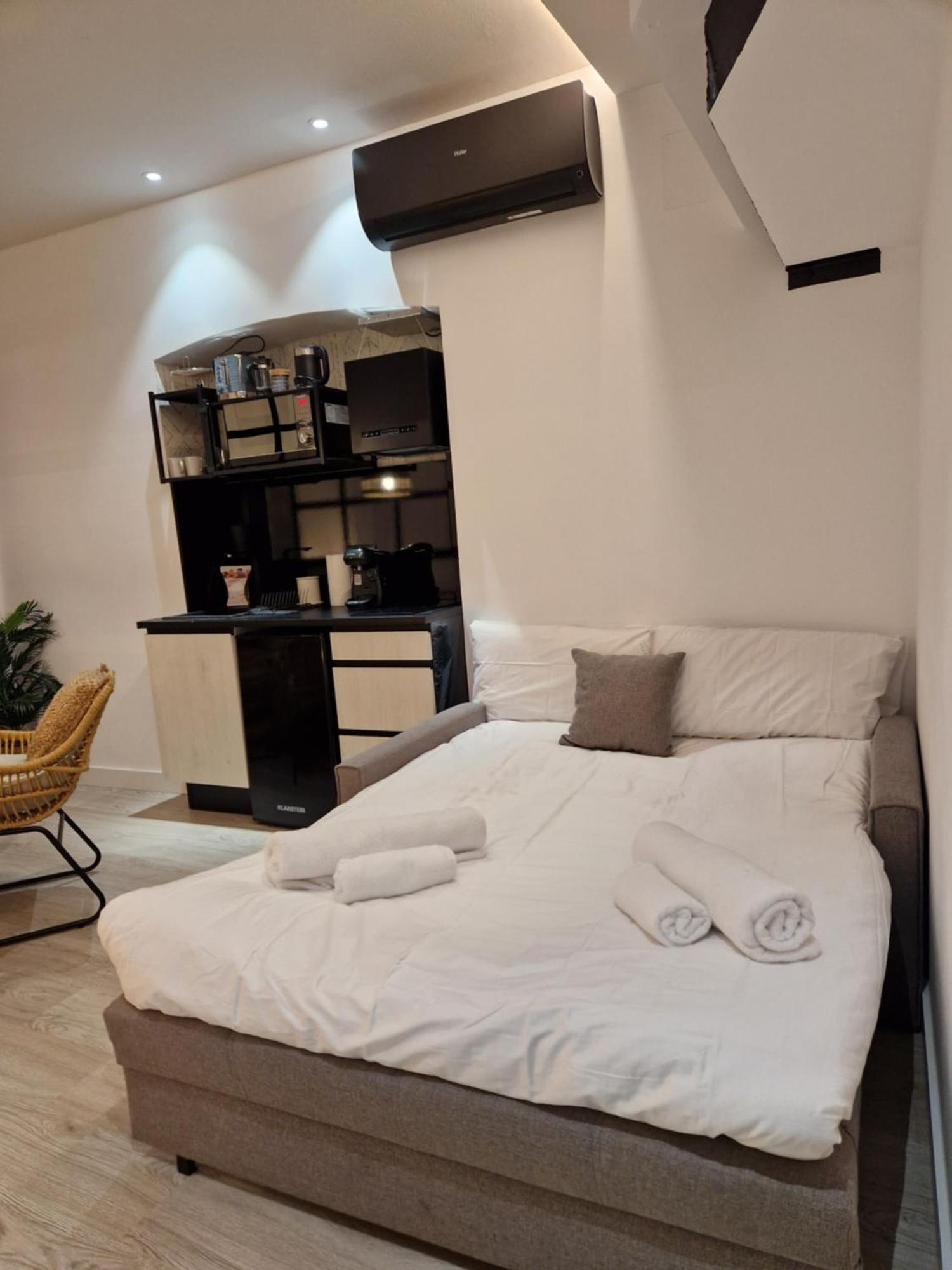 Apartamentos Wur マドリード エクステリア 写真